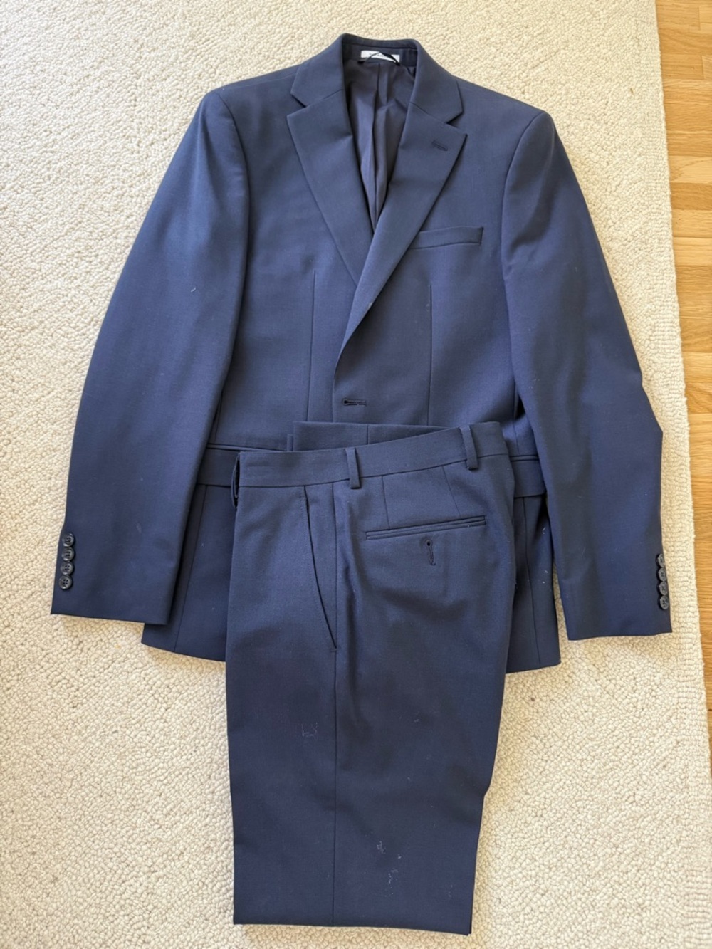 Bar III Men's Dark Navy Two-Piece Suit Blazer & Trousers slim fit